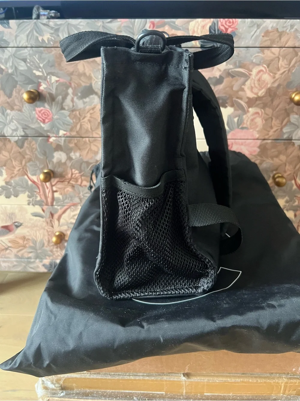 Eastpak sleek black